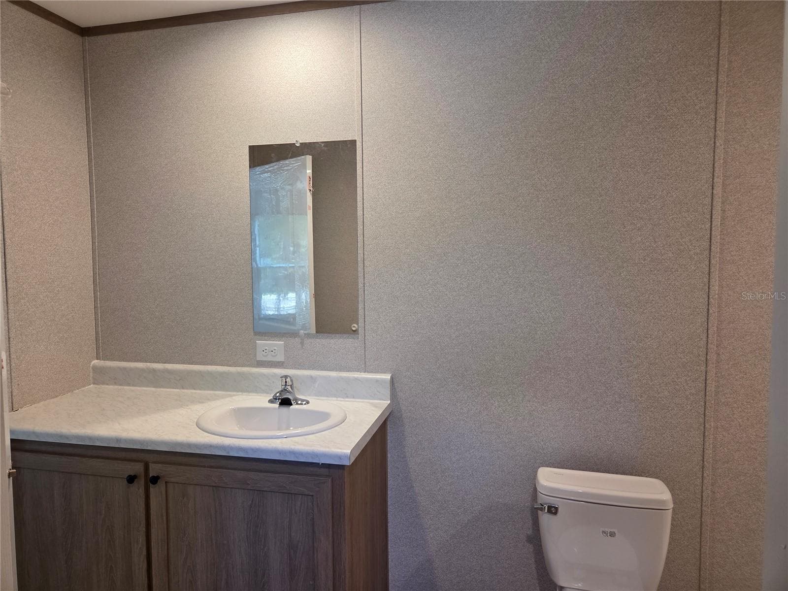 Manufactured Home at 1110 NE 122ND AVE, WILLISTON, photo 17 of 24