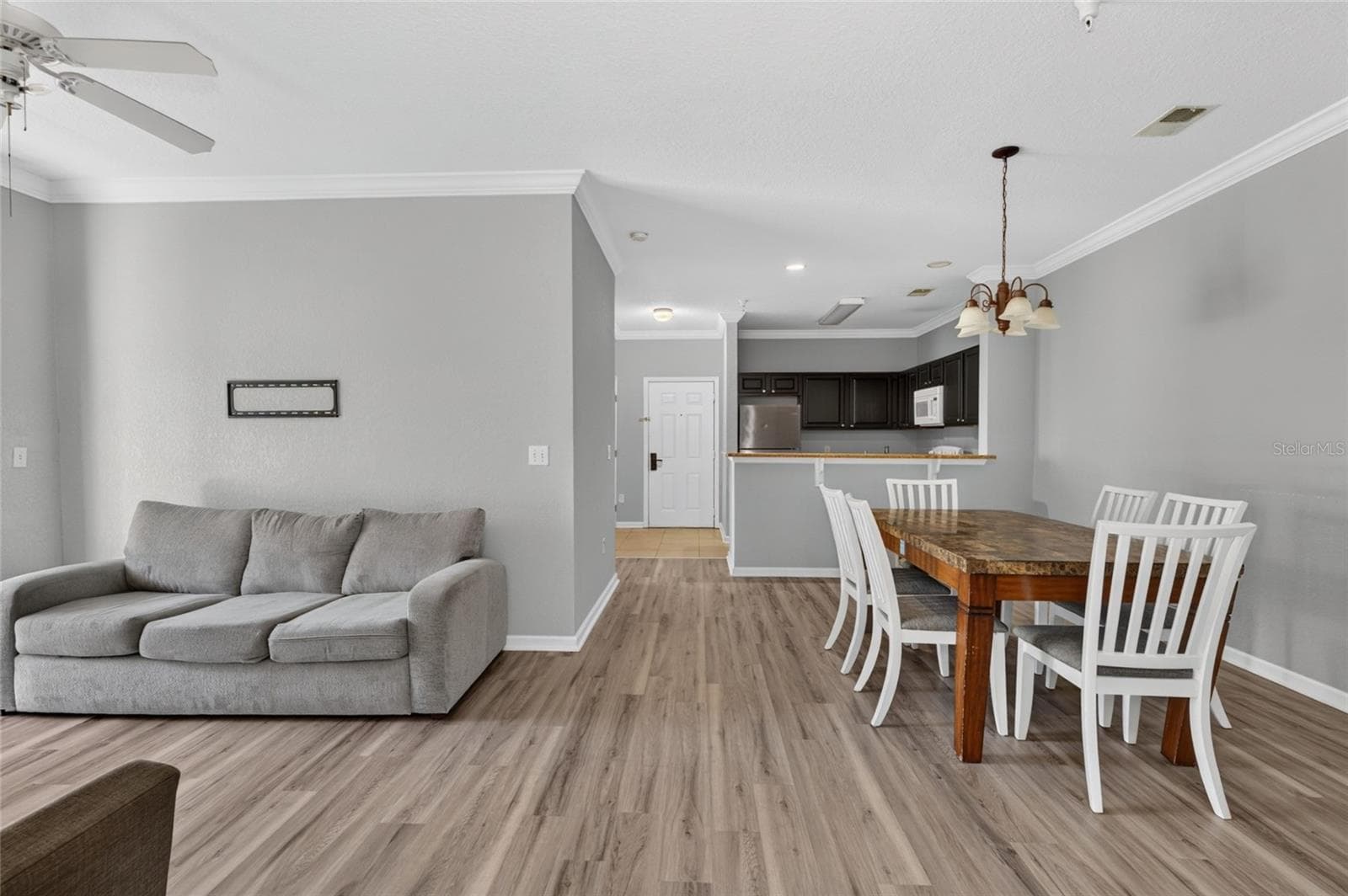 OPEN LAYOUT, LIVING AND DINING. - 1351 TUSCAN TER #8104, DAVENPORT