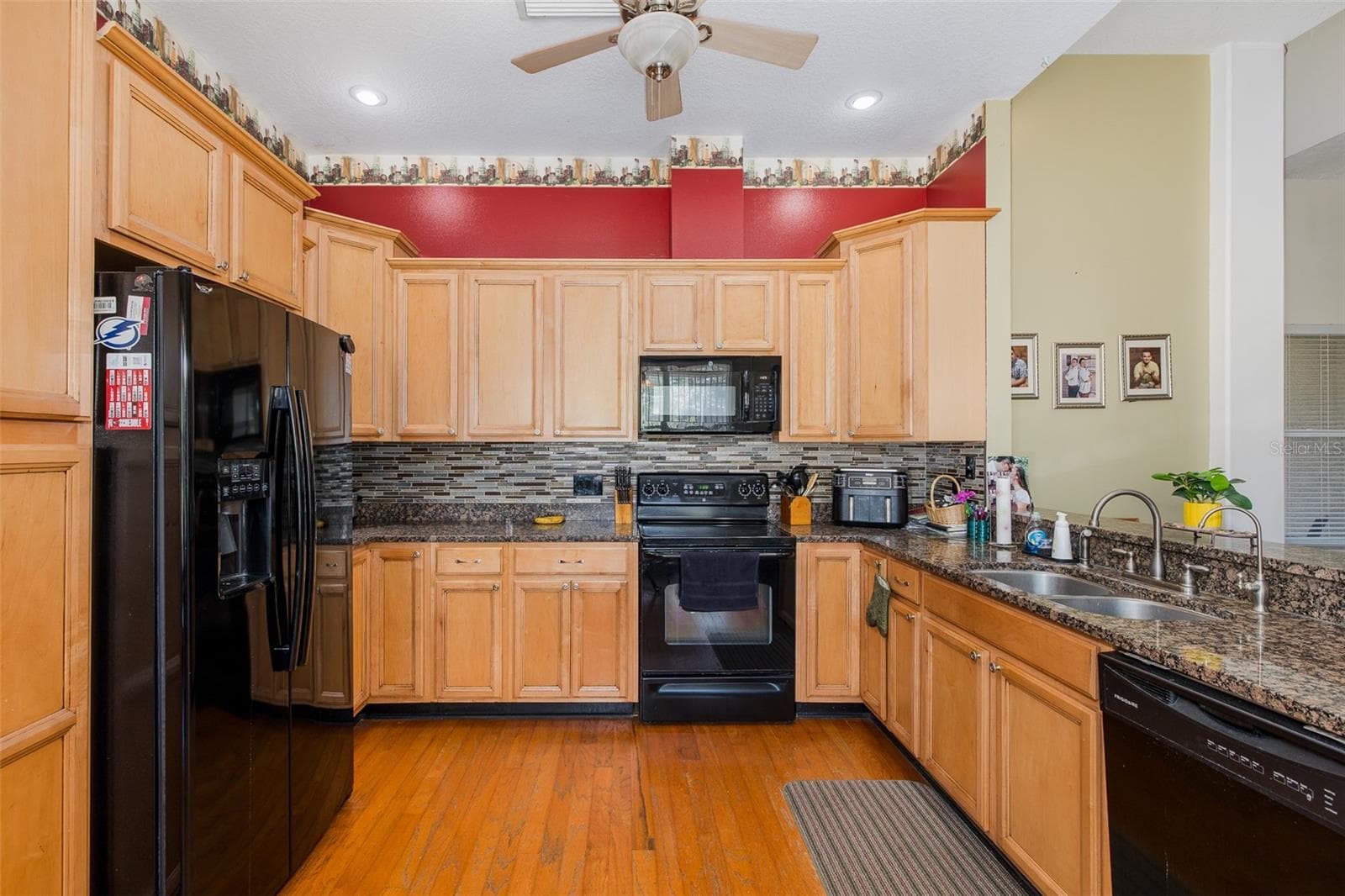 Single Family Residence at 31524 CROSS CREEK LN, WESLEY CHAPEL, photo 13 of 59
