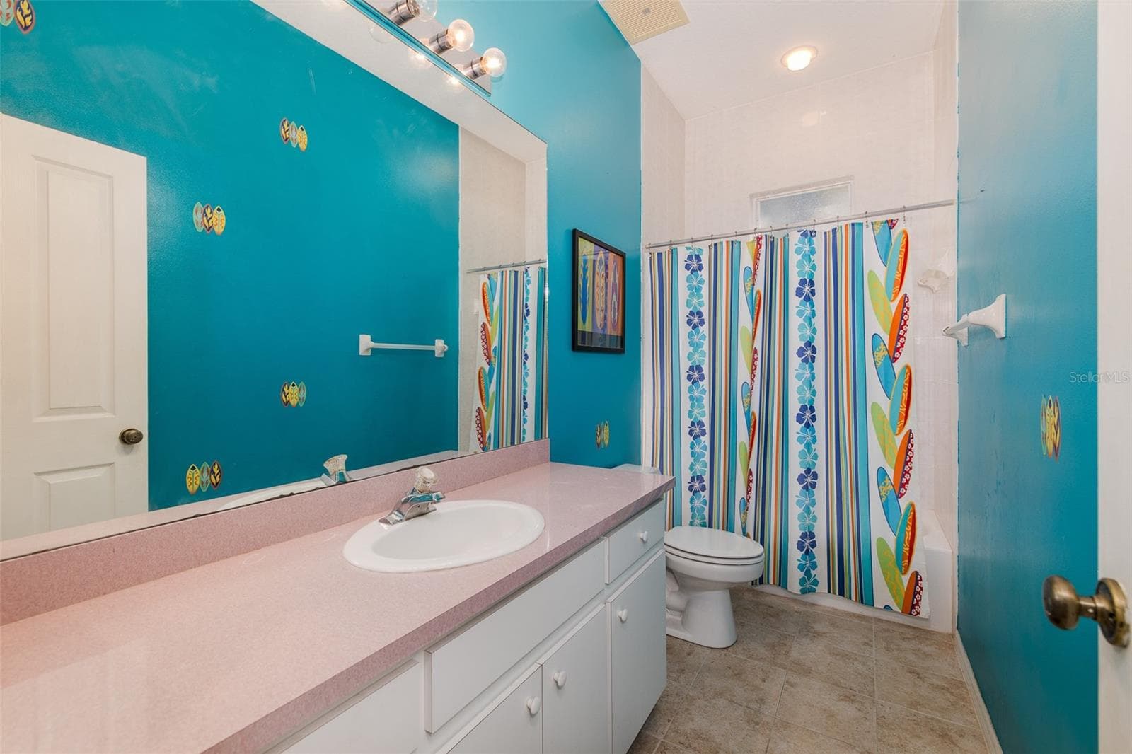 Bathroom attached to bedroom 4 - 31524 CROSS CREEK LN, WESLEY CHAPEL