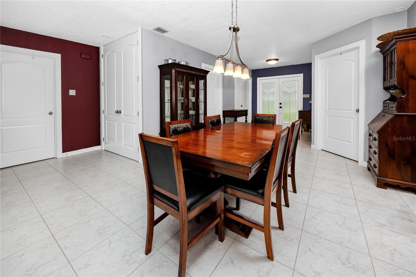 Single Family Residence at 902 ROBIN AVE, PALM HARBOR, photo 8 of 53