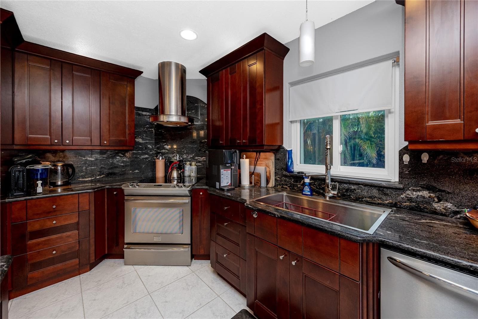Single Family Residence at 902 ROBIN AVE, PALM HARBOR, photo 14 of 53