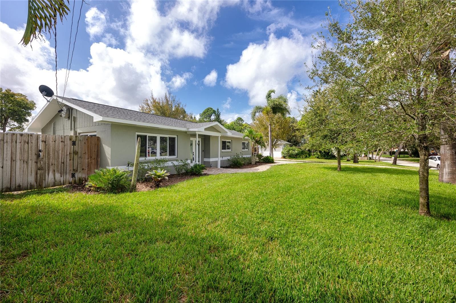 Single Family Residence at 902 ROBIN AVE, PALM HARBOR, photo 38 of 53