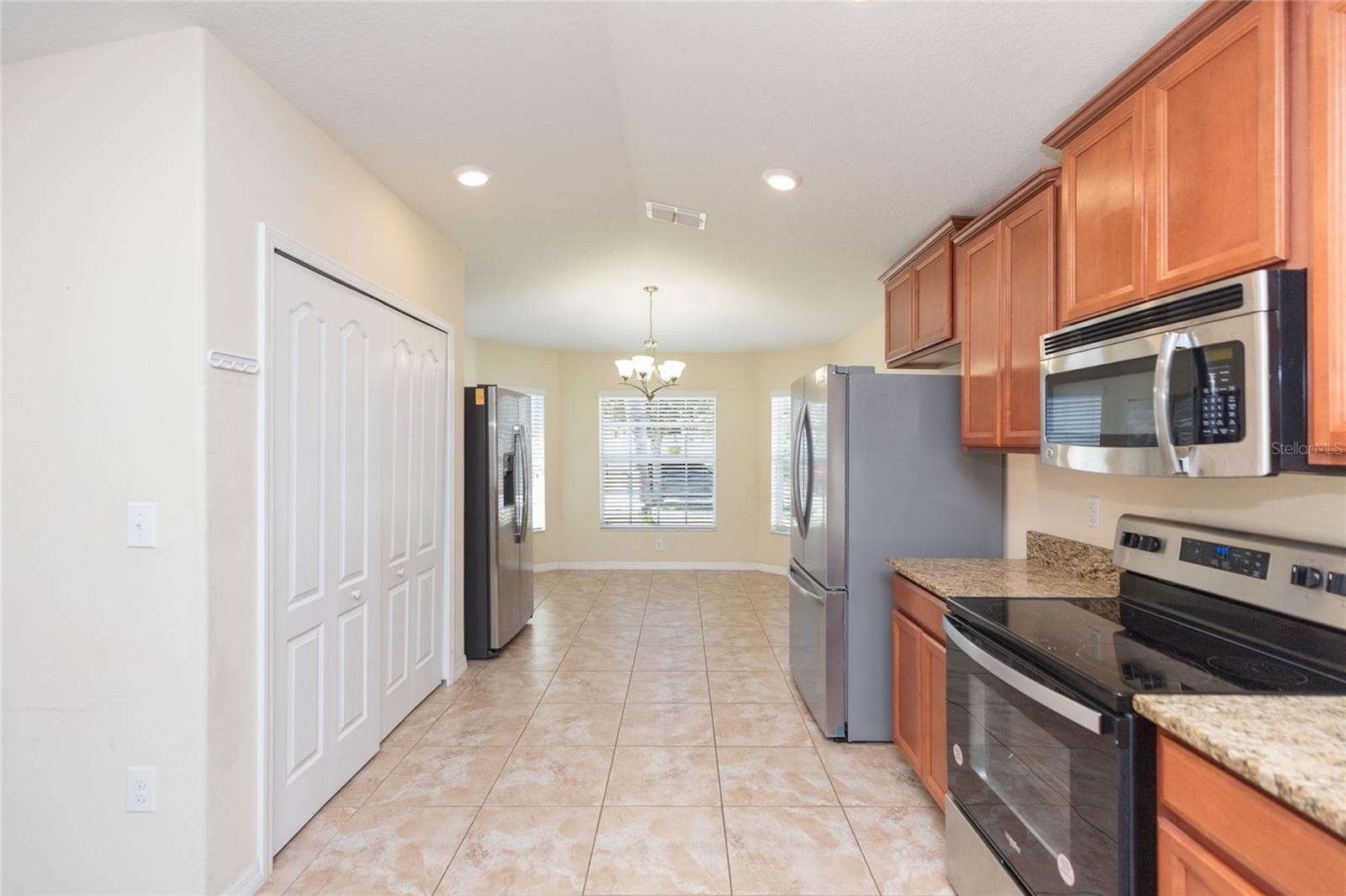 Single Family Residence at 15406 DAKOTA SKY PL, RUSKIN, photo 11 of 42