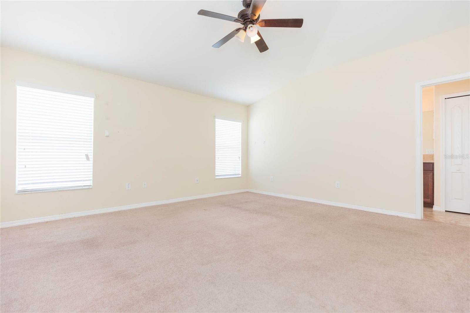 Single Family Residence at 15406 DAKOTA SKY PL, RUSKIN, photo 16 of 42