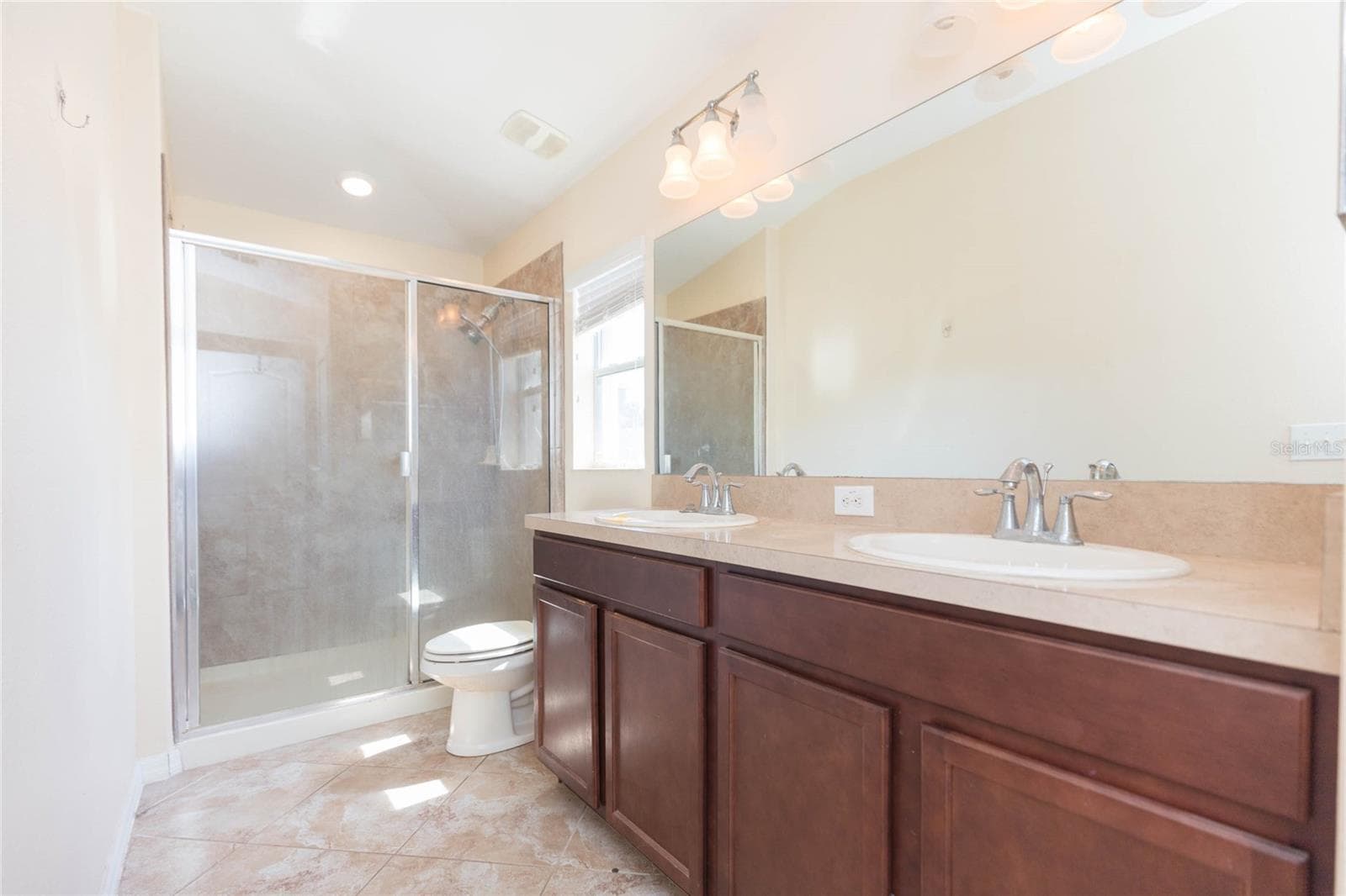 Single Family Residence at 15406 DAKOTA SKY PL, RUSKIN, photo 20 of 42