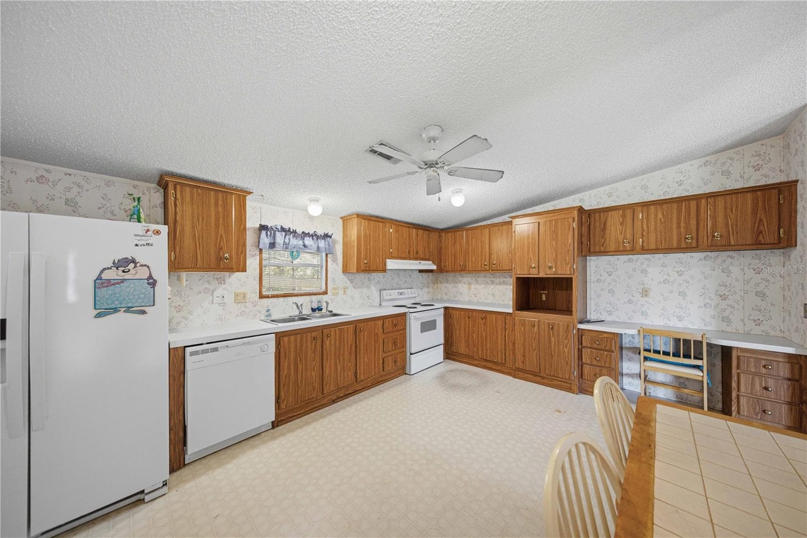 Manufactured Home at 16849 SW 47TH PLACE RD, OCALA, photo 9 of 31