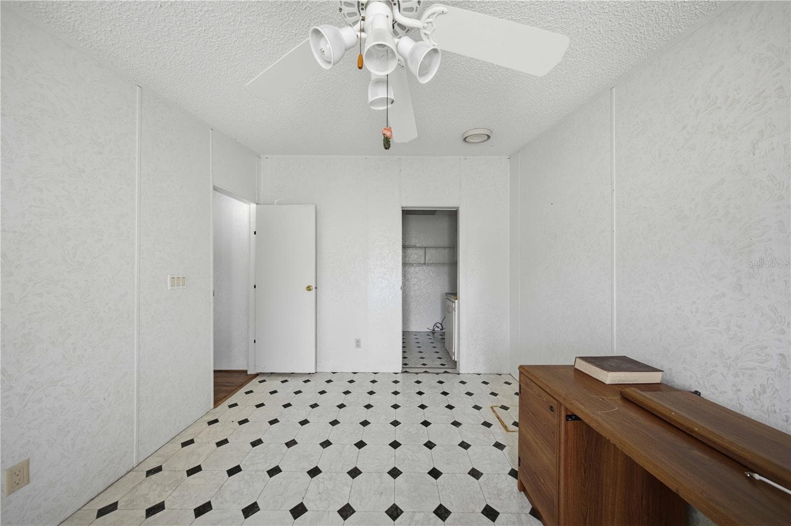 Manufactured Home at 16849 SW 47TH PLACE RD, OCALA, photo 15 of 31