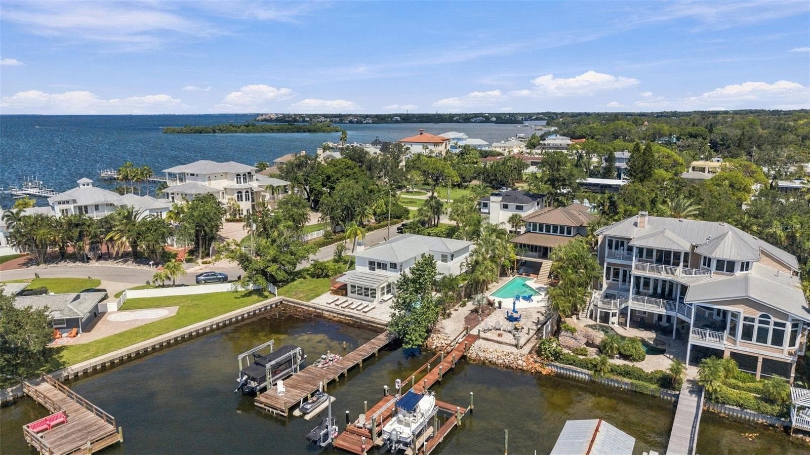Single Family Residence at 135 HARBOR DR, PALM HARBOR, photo 73 of 75