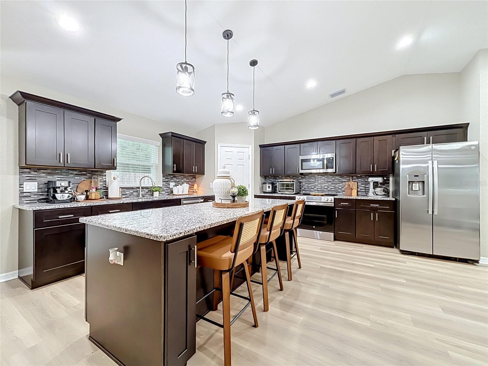 Single Family Residence at 221 AVENUE P NW, WINTER HAVEN, photo 18 of 50