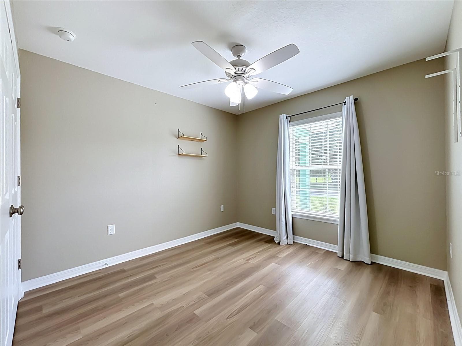 Single Family Residence at 221 AVENUE P NW, WINTER HAVEN, photo 23 of 50