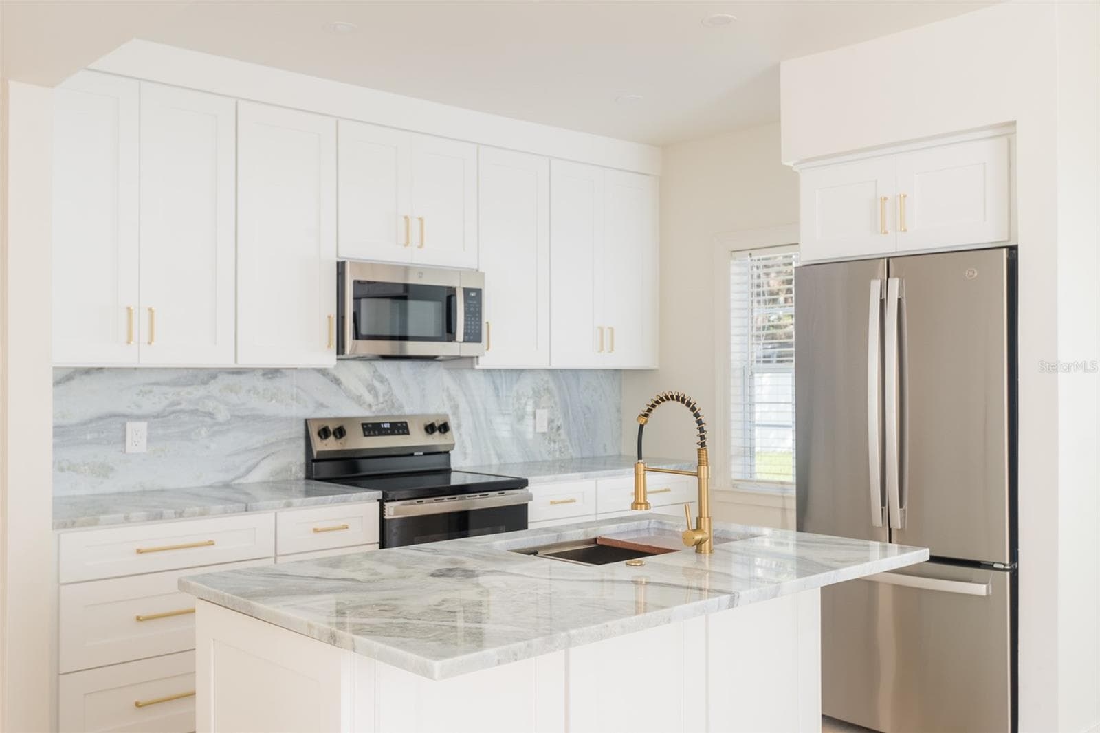 Single Family Residence at 4711 W EL PRADO BLVD, TAMPA, photo 11 of 32