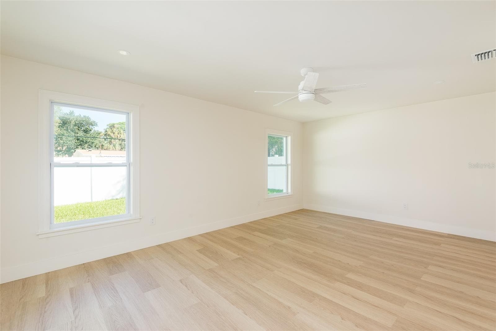 Single Family Residence at 4711 W EL PRADO BLVD, TAMPA, photo 14 of 32