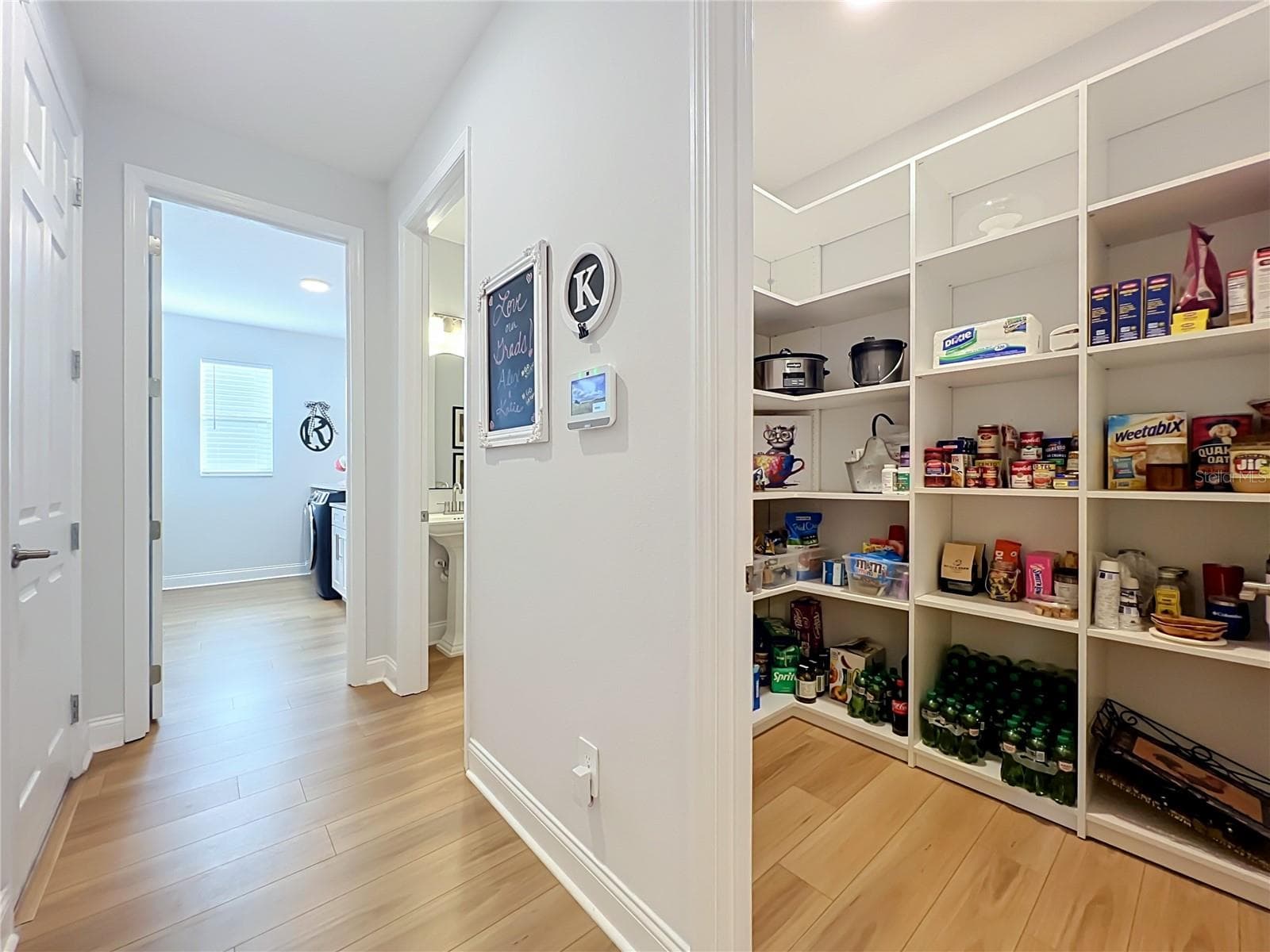Entry to walk in pantry - 1213 FOLTZ LOOP, OAKLAND