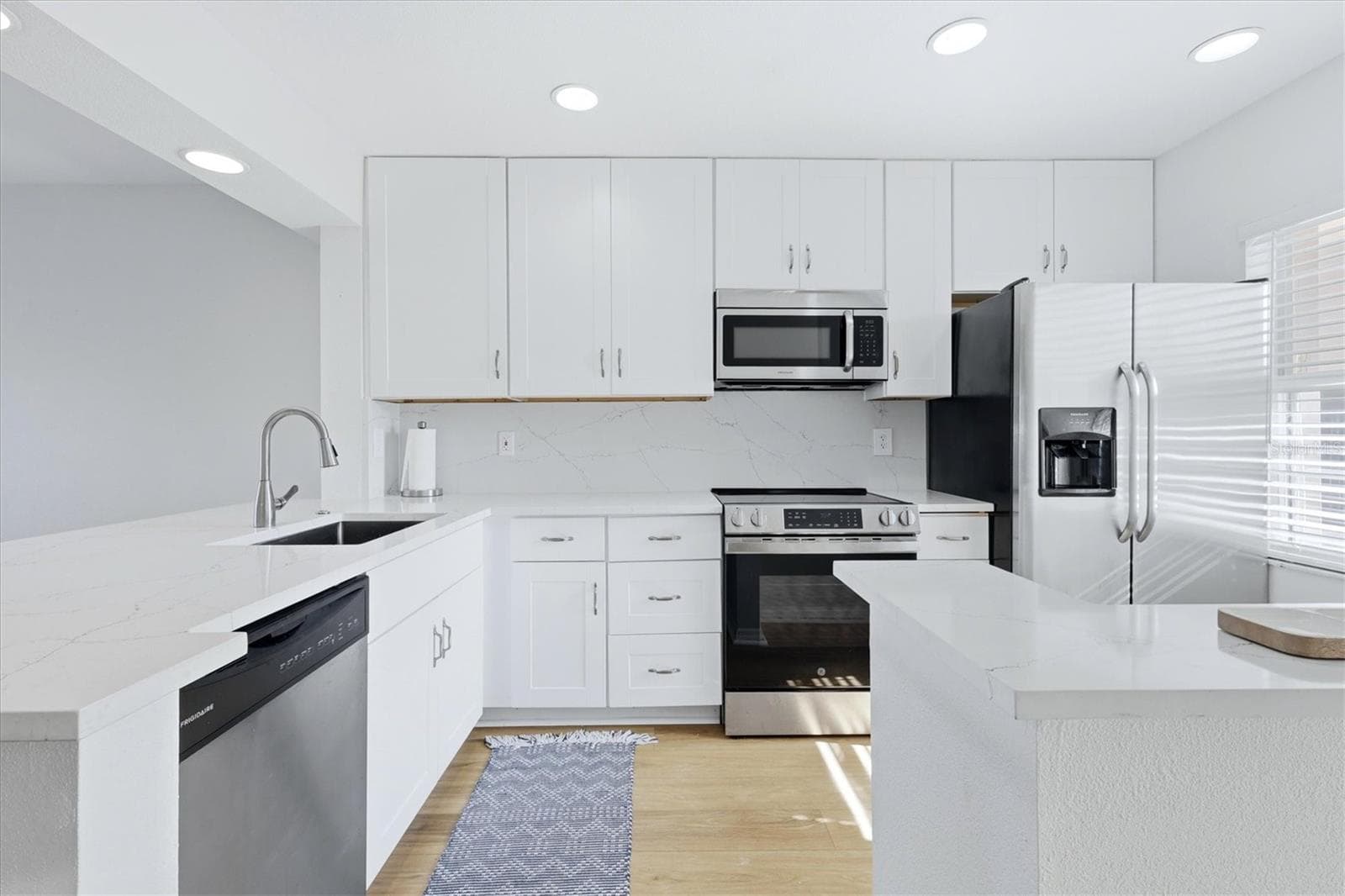 Condominium at 427 CERROMAR LN #356, VENICE, photo 19 of 73