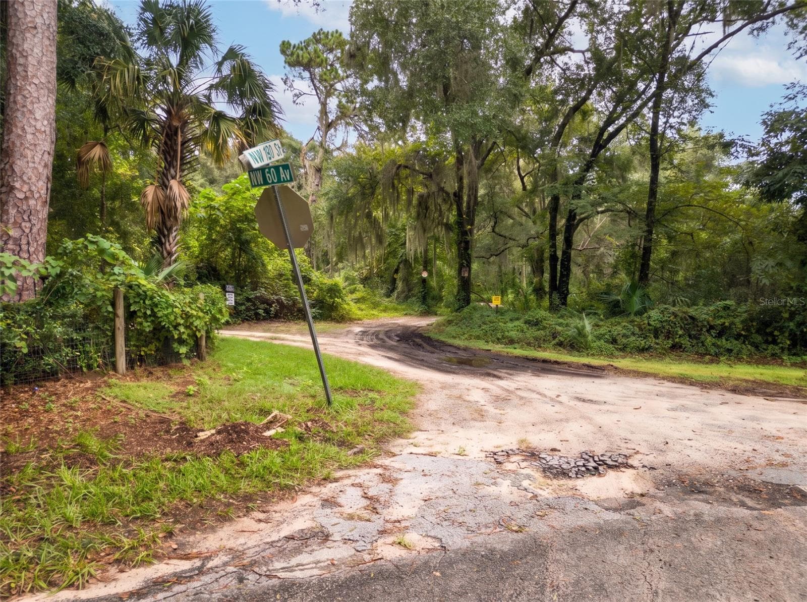 60th Ave Entrance - 5900 NW 190TH ST, REDDICK