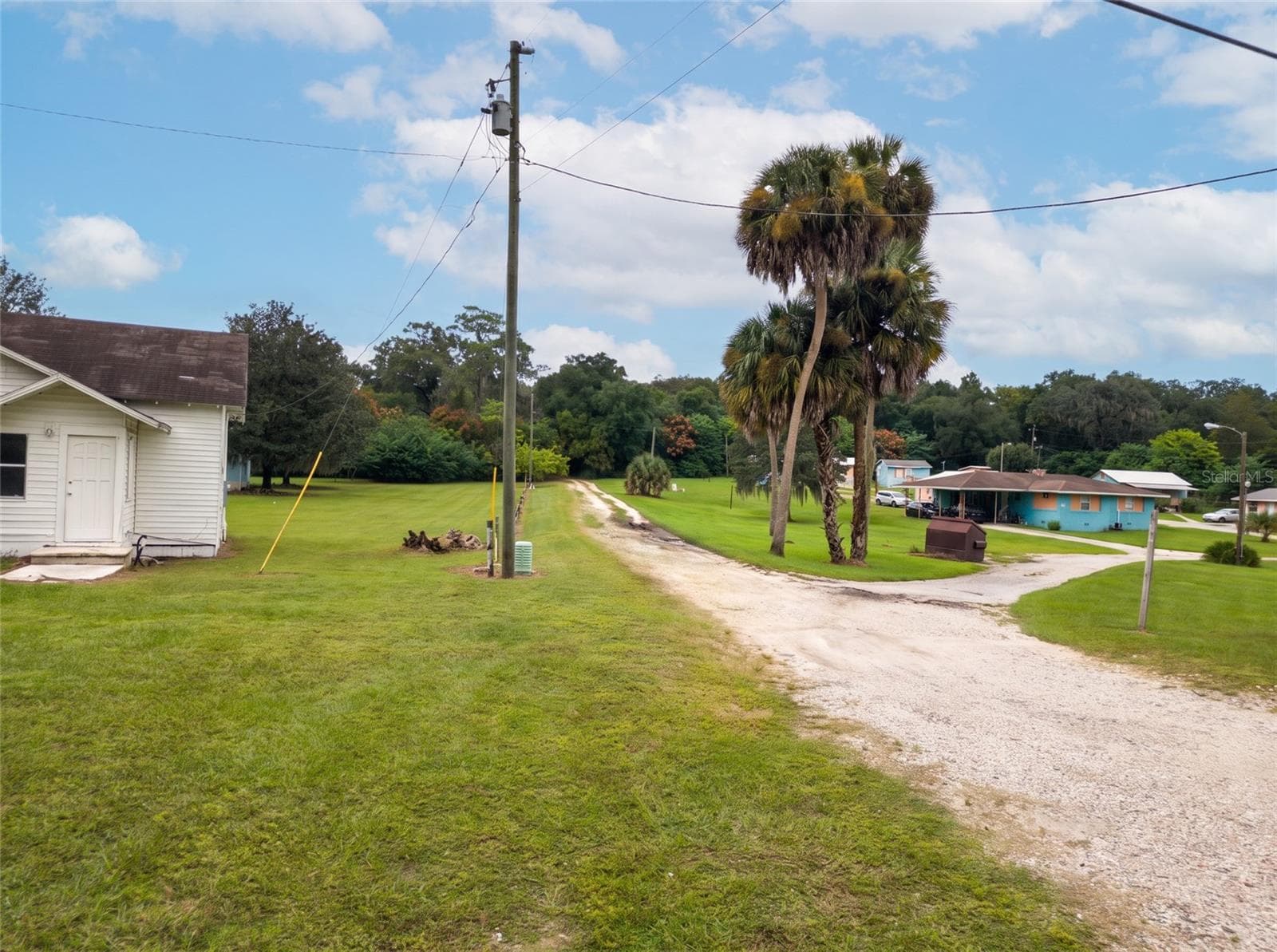 East Entrance 190th St in from 441 - 5900 NW 190TH ST, REDDICK