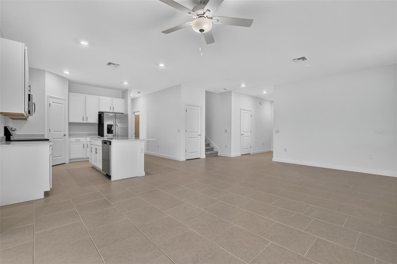 Single Family Residence at 28013 MOONSTAR CT, PUNTA GORDA, photo 3 of 13