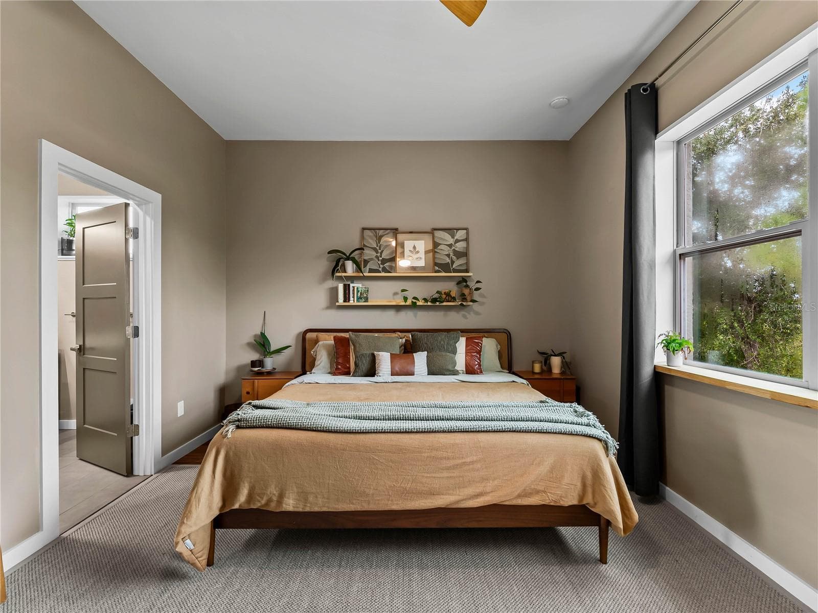 PrimarySuite_8163WalbertSt_PortCharlotte_NaturalLight_Wide.jpg - 8163 WALBERT ST, PORT CHARLOTTE