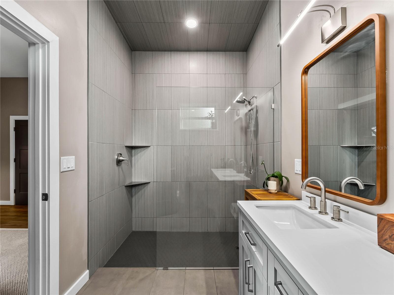 PrimaryBath_8163WalbertSt_PortCharlotte_WalkInShower_Corner.jpg - 8163 WALBERT ST, PORT CHARLOTTE