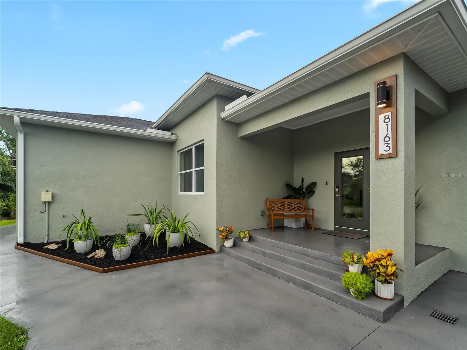 FrontExterior_8163WalbertSt_PortCharlotte_Entry.jpg - 8163 WALBERT ST, PORT CHARLOTTE