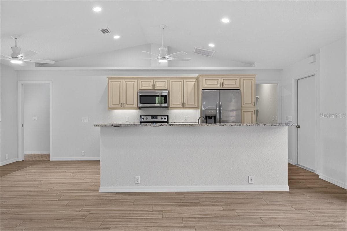 Single Family Residence at 9293 FRUITLAND AVE, ENGLEWOOD, photo 9 of 36