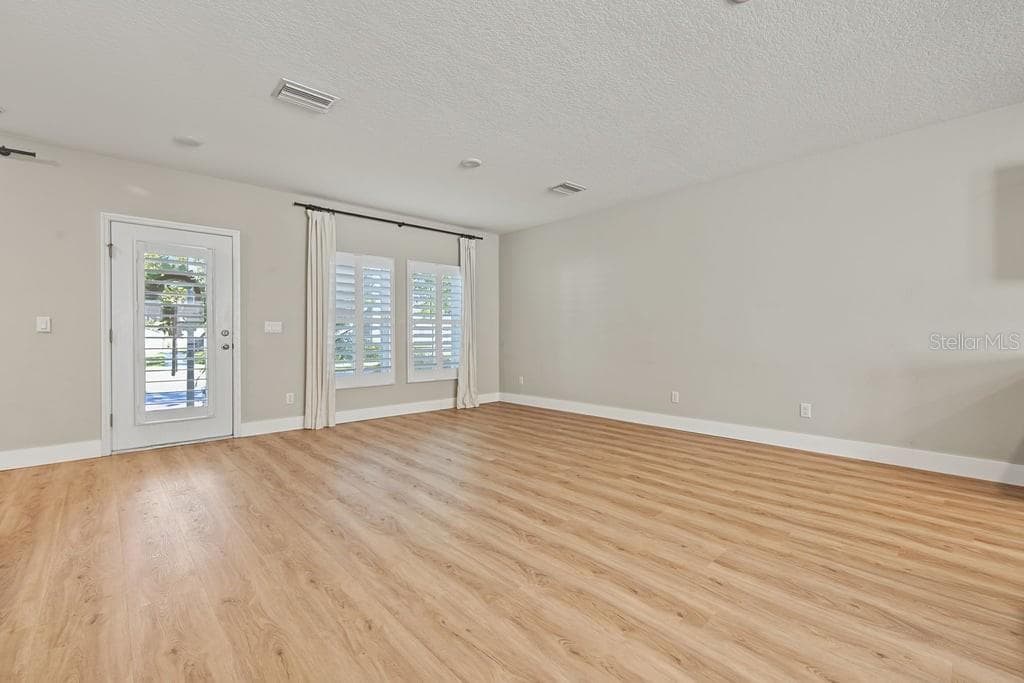 Townhouse at 2595 FENCEPOST DR, ODESSA, photo 9 of 59