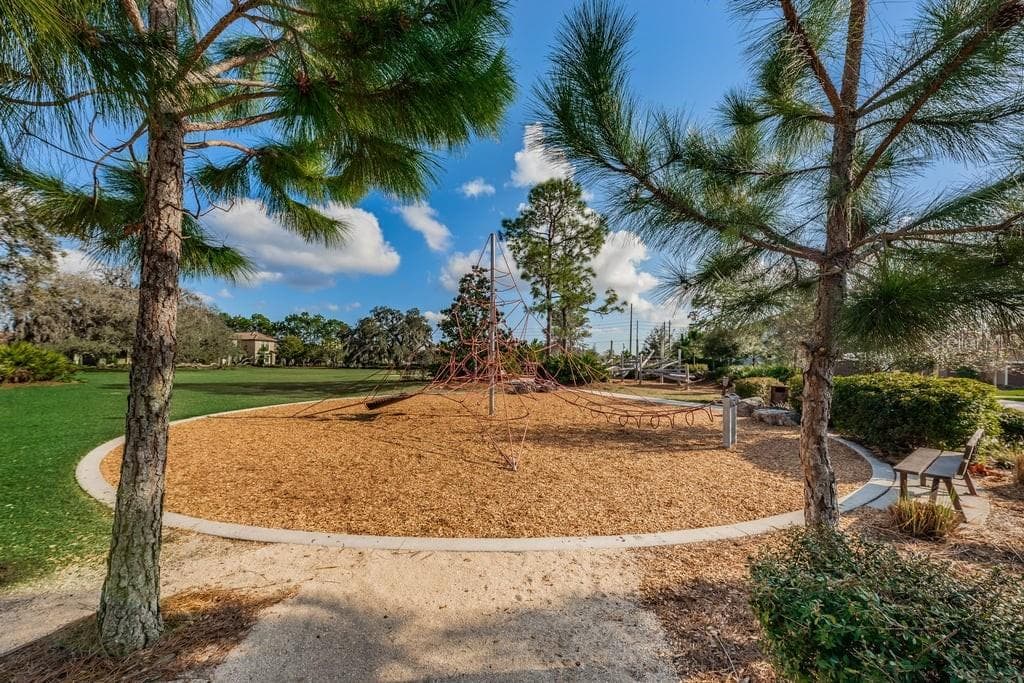 Townhouse at 2595 FENCEPOST DR, ODESSA, photo 50 of 59