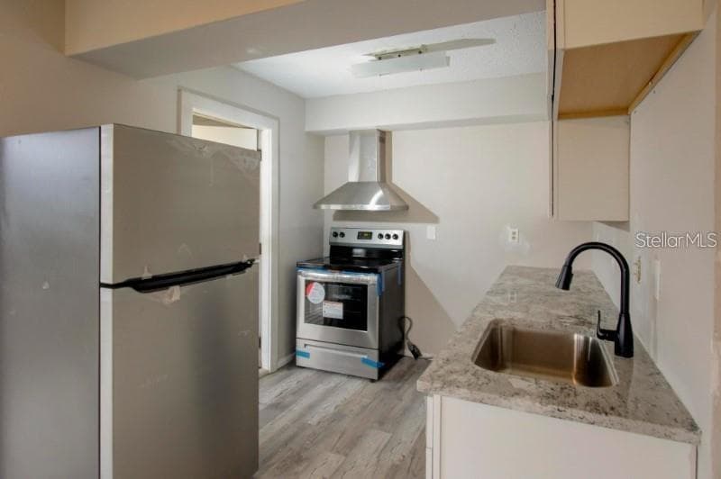 Townhouse at 1106 COUNTRY CLUB LN, LAKELAND, photo 4 of 14