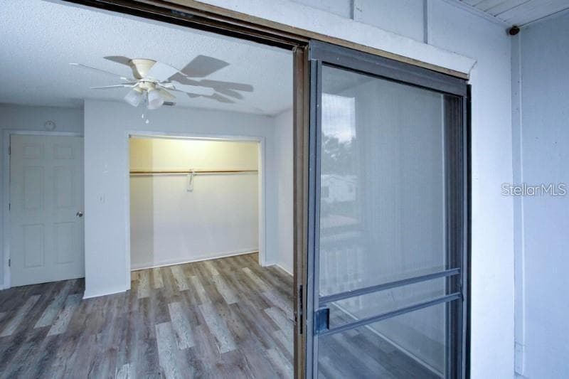 Townhouse at 1106 COUNTRY CLUB LN, LAKELAND, photo 6 of 14