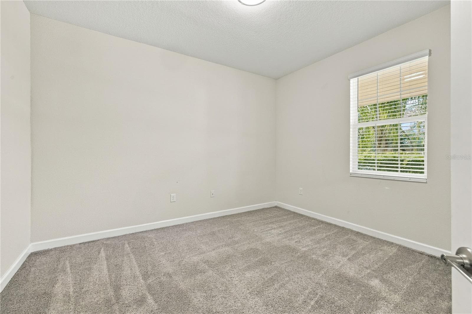 Single Family Residence at 11103 SWEETGUM WOODS DR, ORLANDO, photo 9 of 53