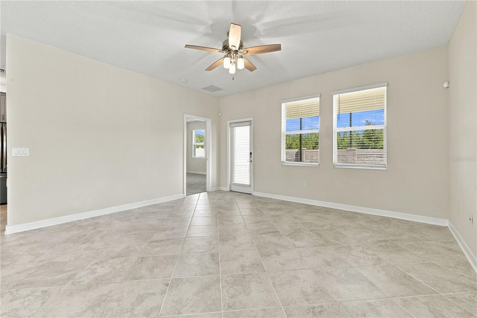 Single Family Residence at 11103 SWEETGUM WOODS DR, ORLANDO, photo 26 of 53