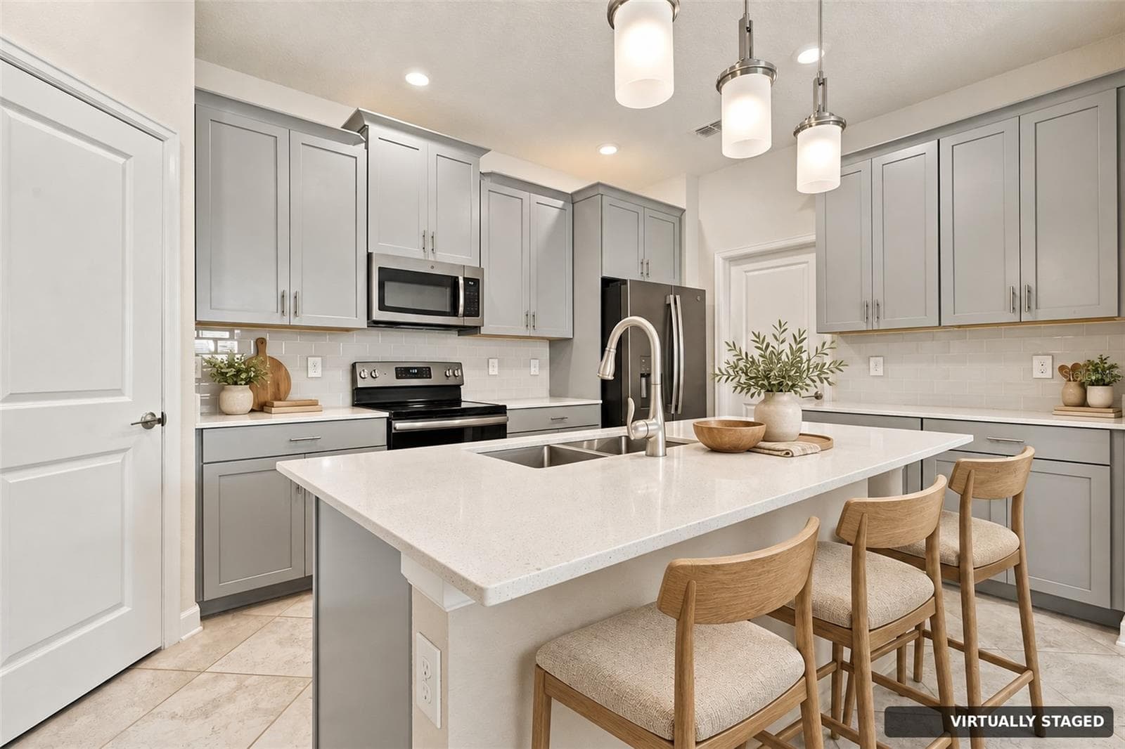 Single Family Residence at 11103 SWEETGUM WOODS DR, ORLANDO, photo 28 of 53
