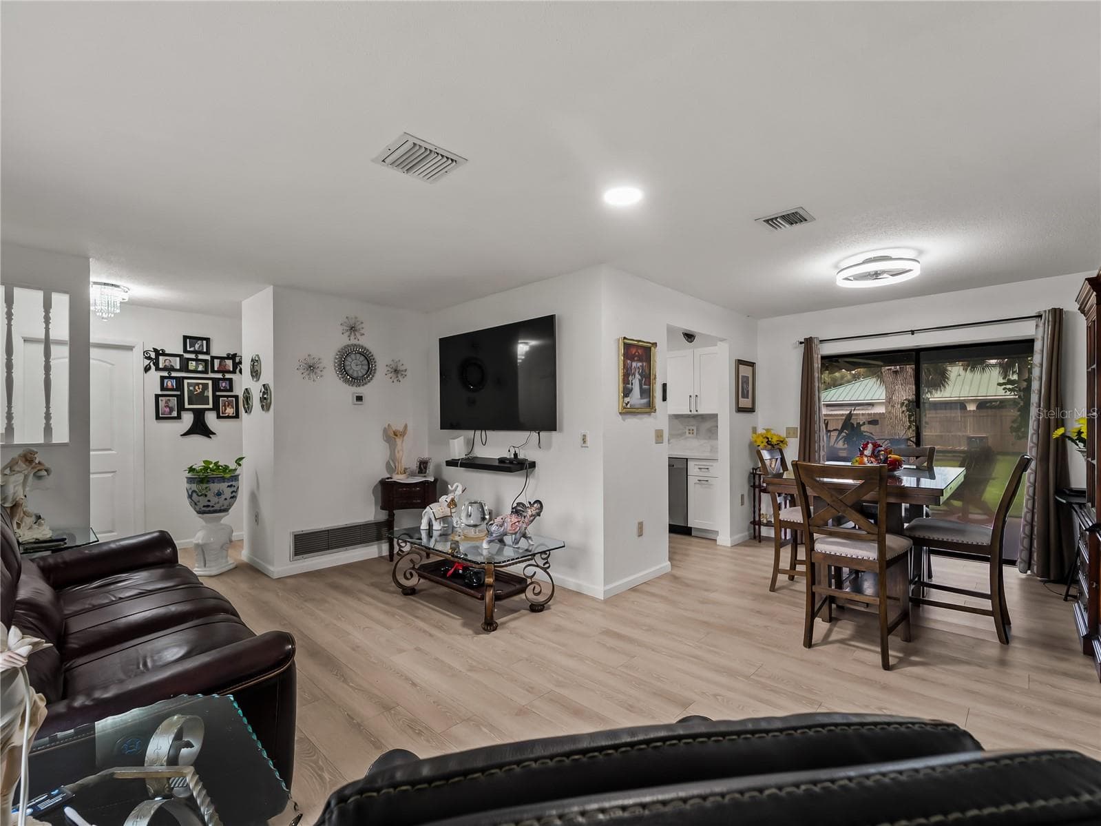 DiningLiving_20307SilentAve_PortCharlotte_OpenConcept_Wide.jpg - 20307 SILENT AVE, PORT CHARLOTTE