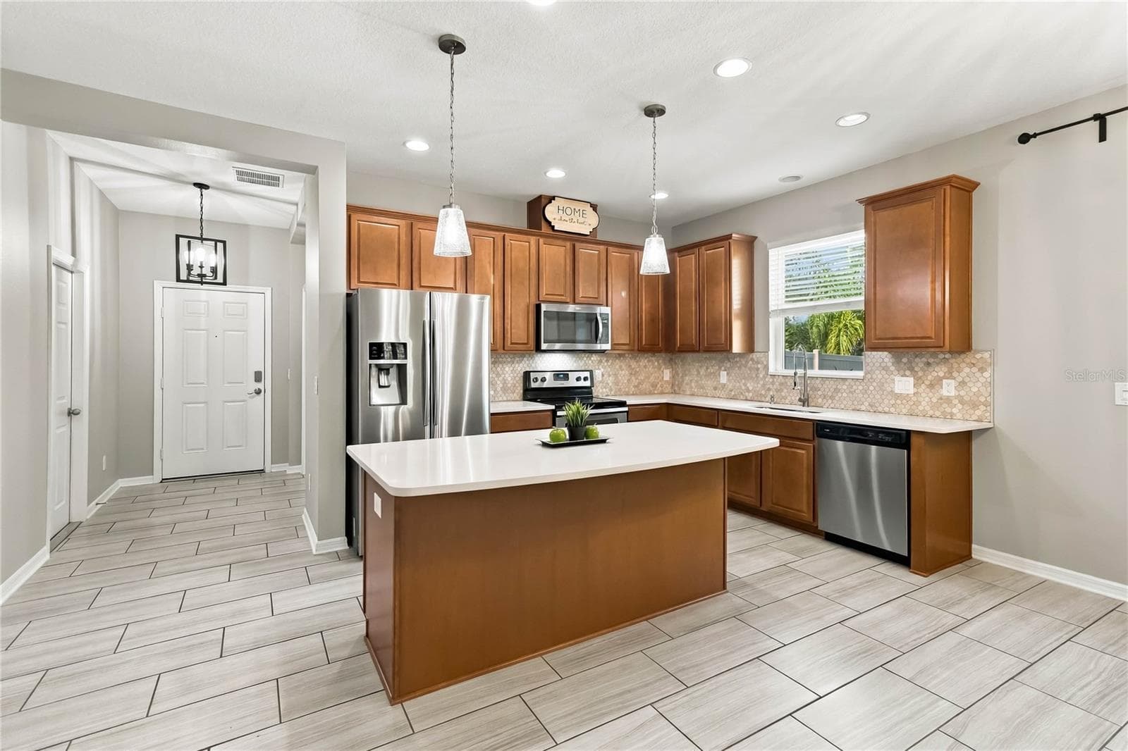 Single Family Residence at 3811 FRIARS COVE LN, ST CLOUD, photo 11 of 53