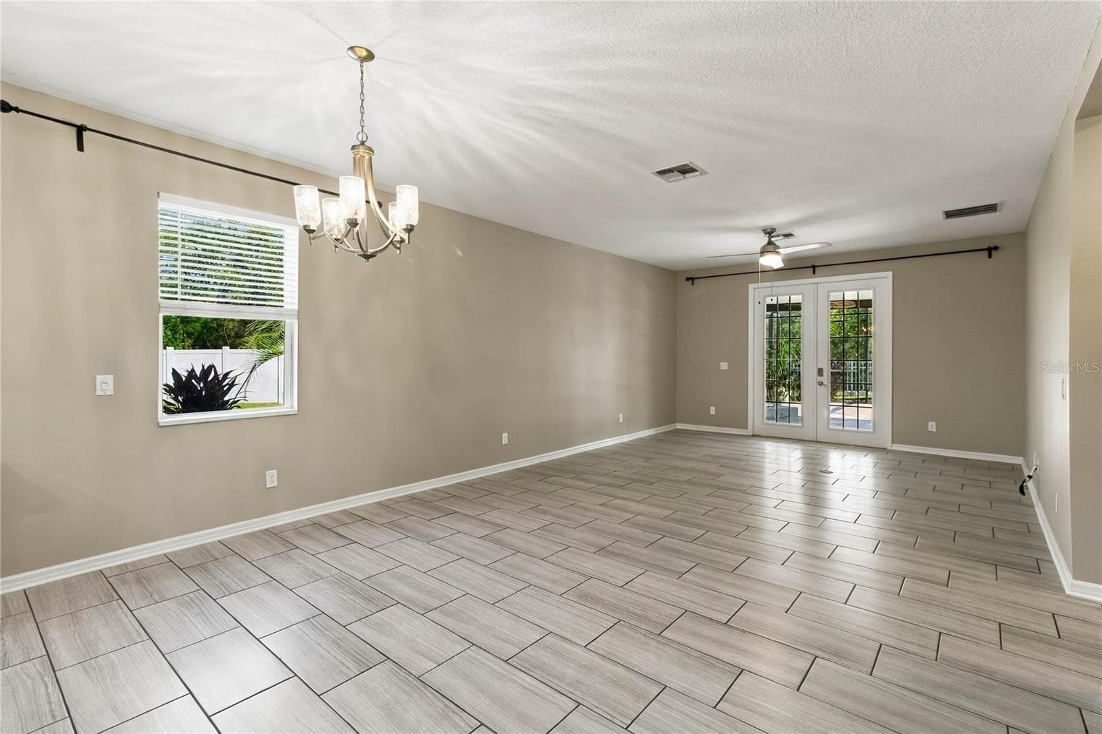 Single Family Residence at 3811 FRIARS COVE LN, ST CLOUD, photo 15 of 53
