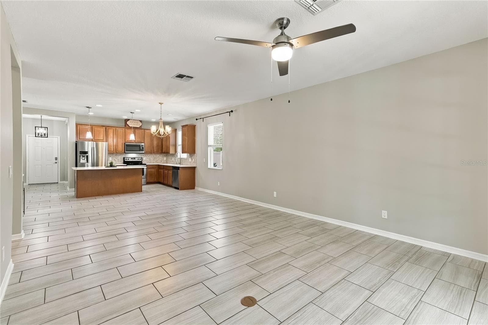 Single Family Residence at 3811 FRIARS COVE LN, ST CLOUD, photo 18 of 53