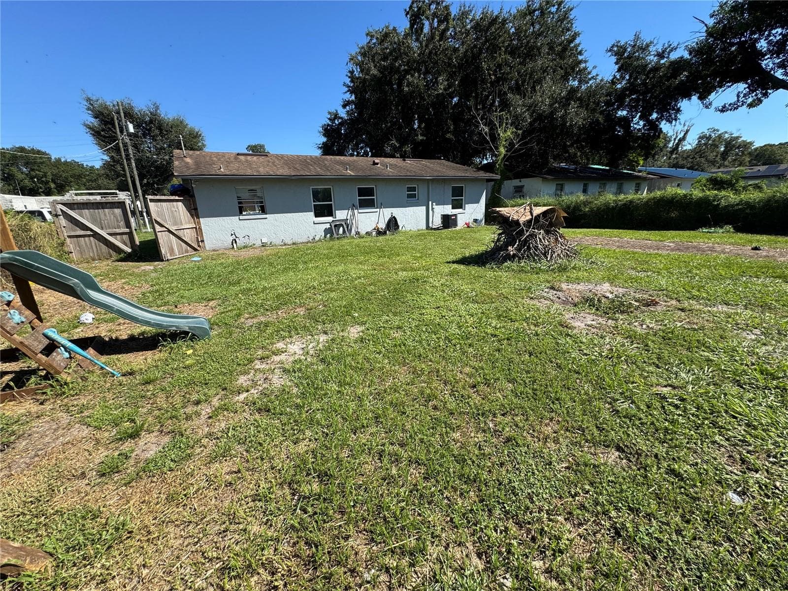 Single Family Residence at 113 HERRICK ST, AUBURNDALE, photo 2 of 38