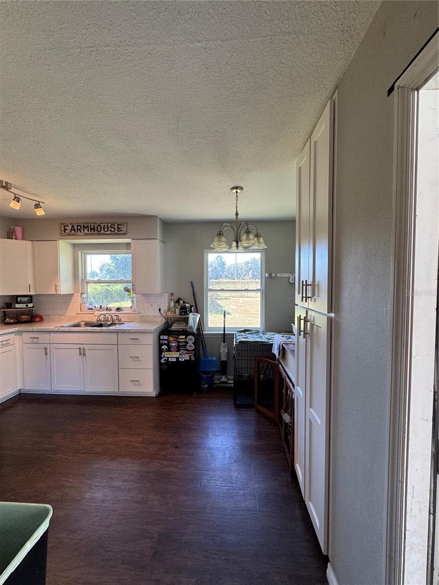 Single Family Residence at 113 HERRICK ST, AUBURNDALE, photo 13 of 38