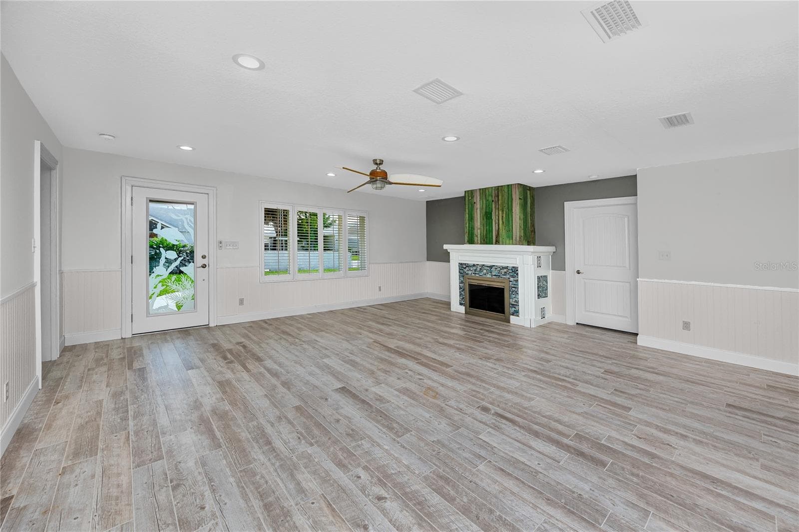Single Family Residence at 600 NORMANDY RD, MADEIRA BEACH, photo 16 of 60