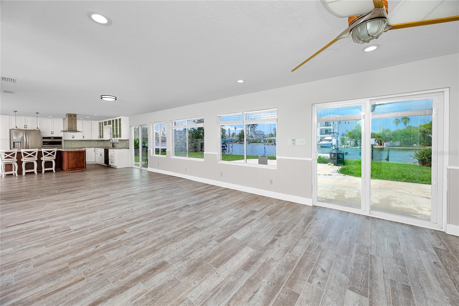 Single Family Residence at 600 NORMANDY RD, MADEIRA BEACH, photo 19 of 60