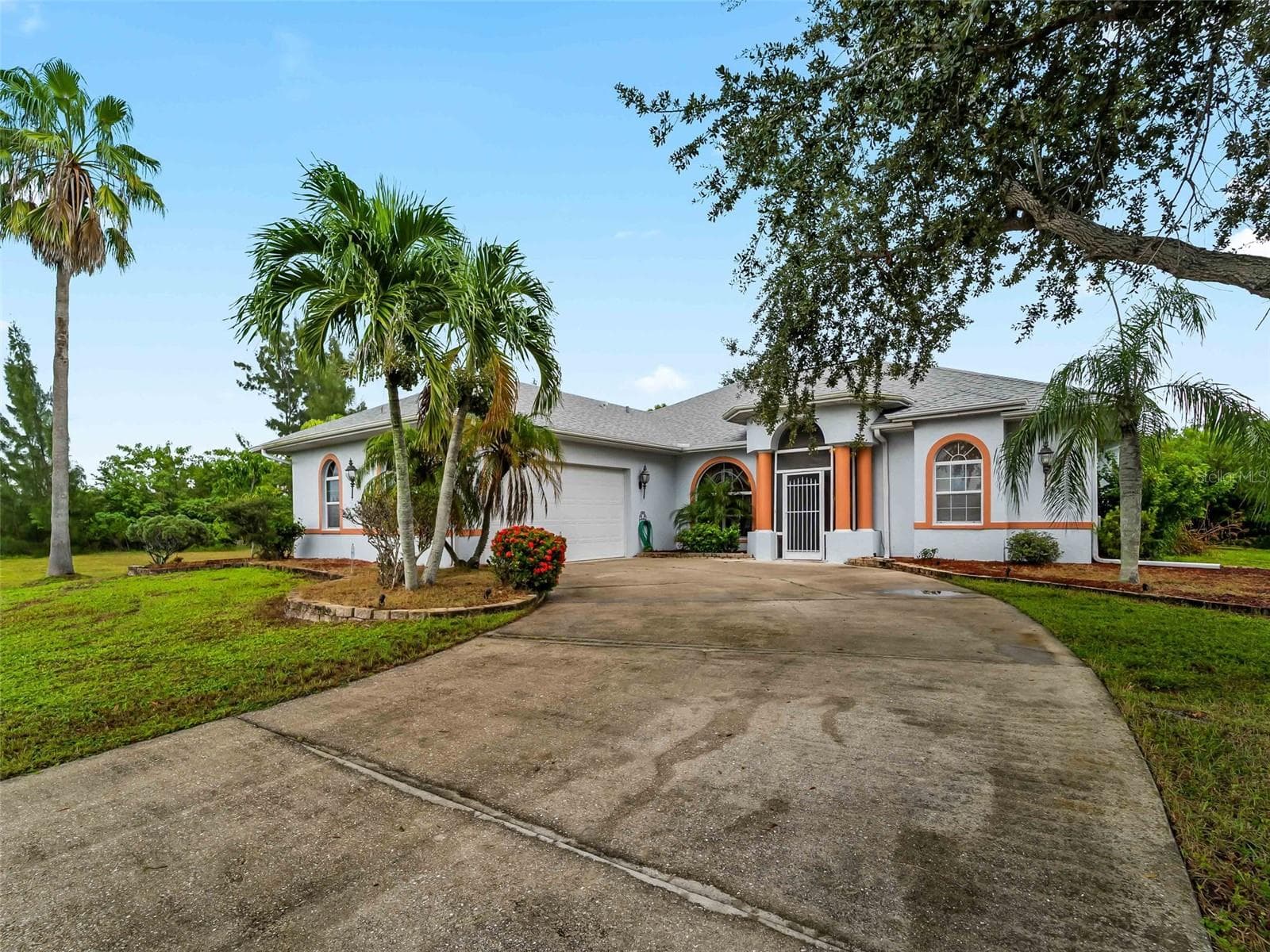 FrontExterior_9336StPaulDr_PortCharlotte_CurbAppeal_Wide2.jpg - 9336 ST PAUL DR, PORT CHARLOTTE