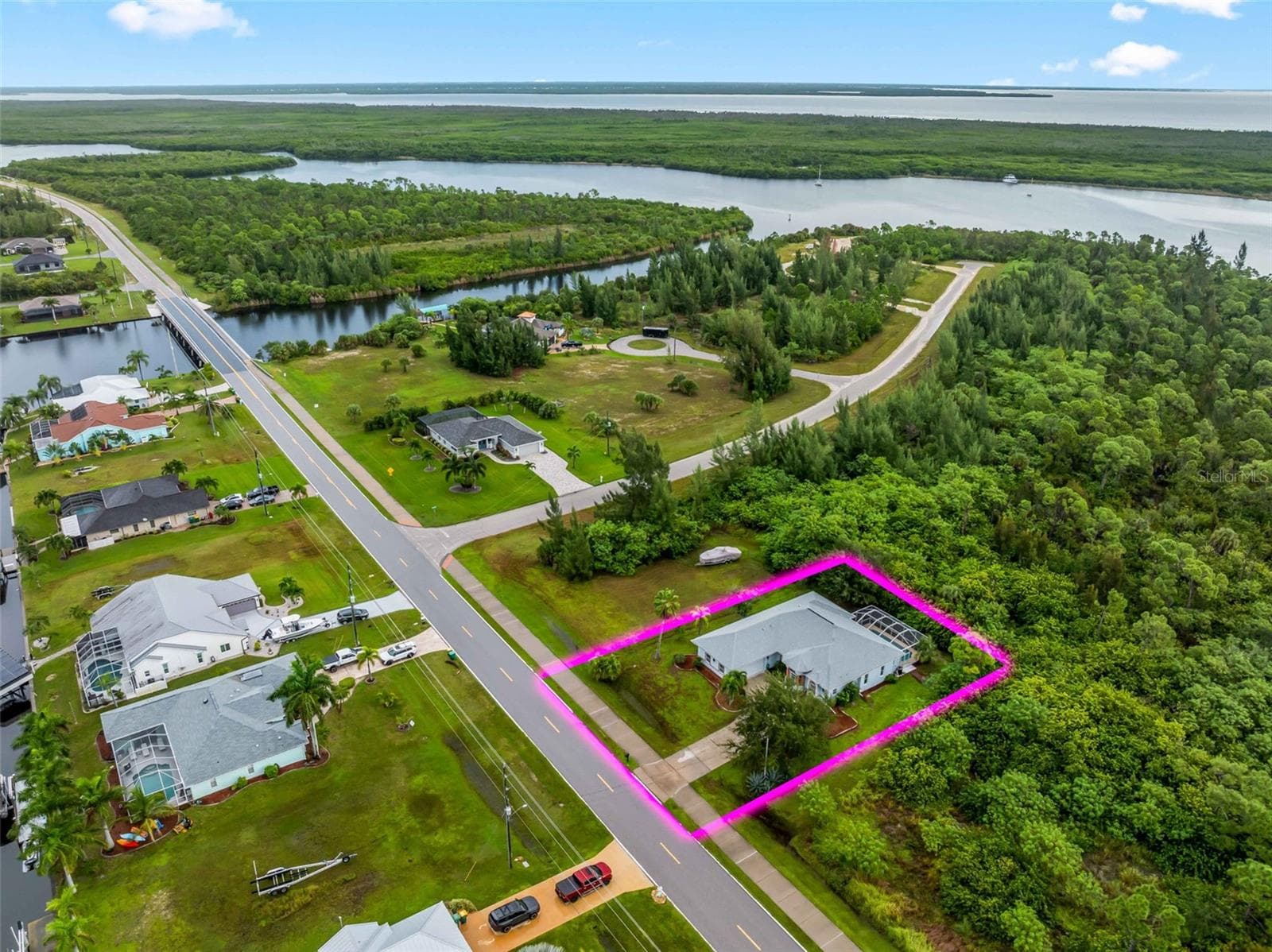 Aerial_9336StPaulDr_PortCharlotte_LotLines_Overhead.jpg - 9336 ST PAUL DR, PORT CHARLOTTE