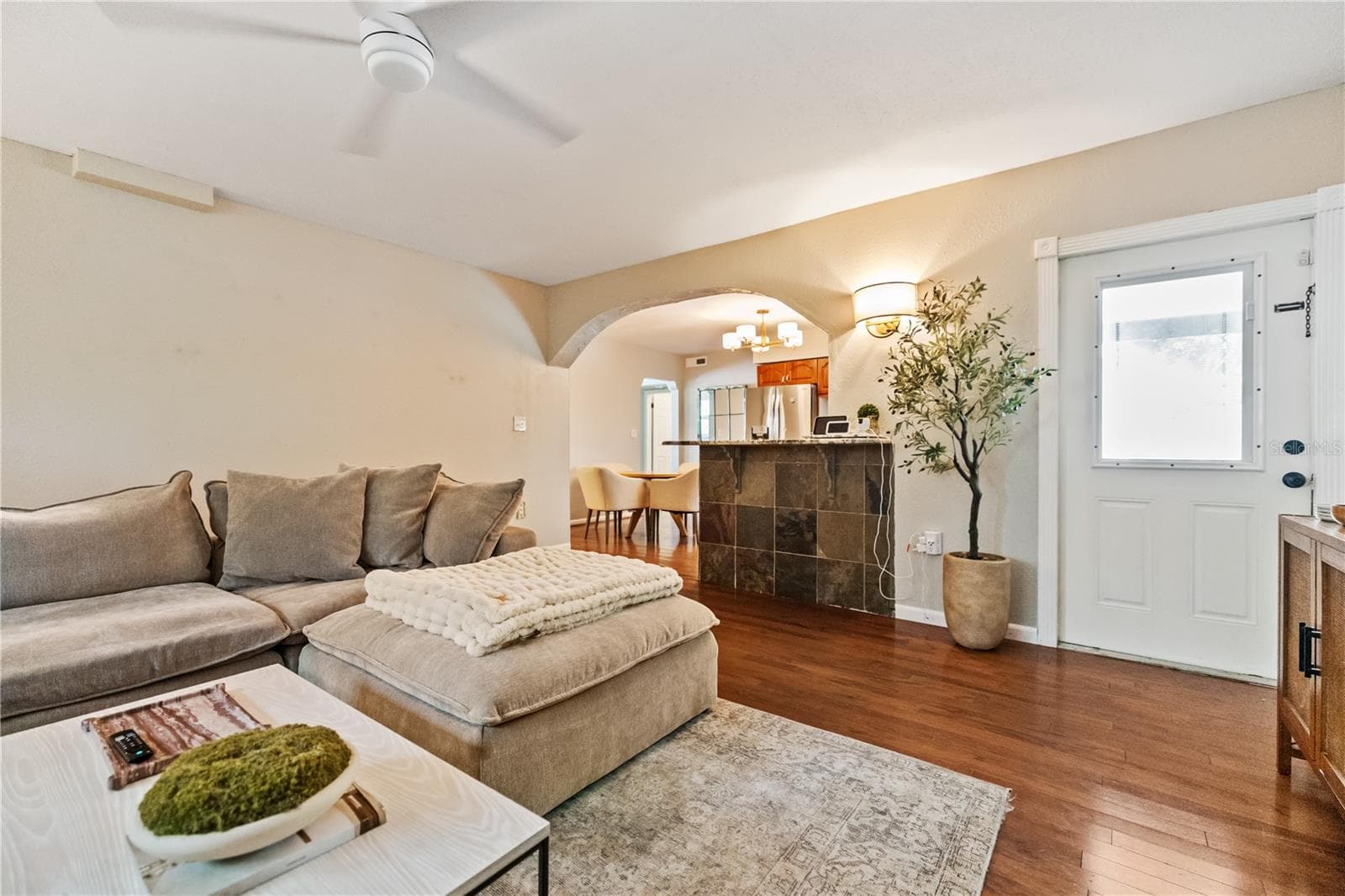 Single Family Residence at 3912 W CLEVELAND ST, TAMPA, photo 11 of 32