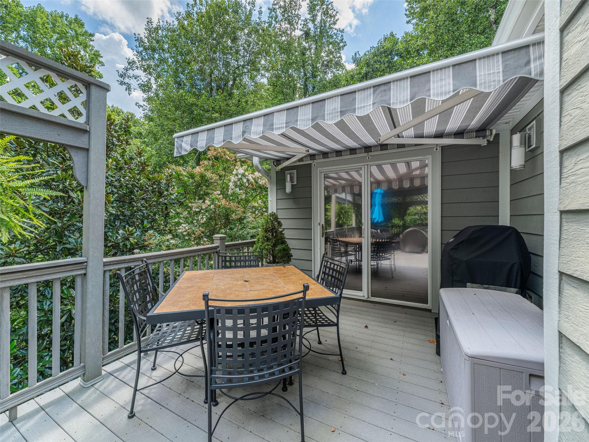 Single Family Residence at 130 Olds Trail, Hendersonville, photo 18 of 48