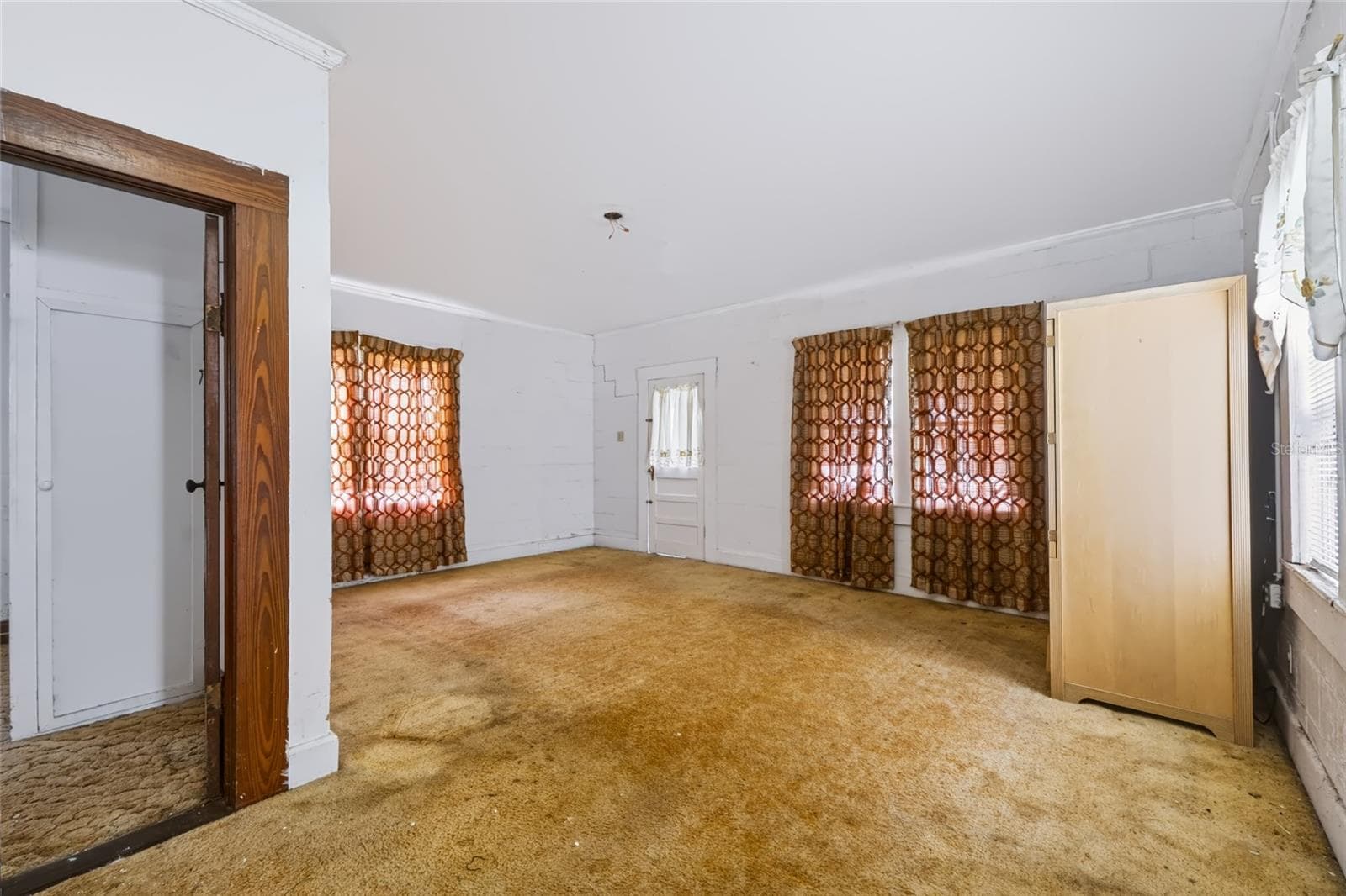Single Family Residence at 308 S GALENA AVE, MINNEOLA, photo 6 of 17
