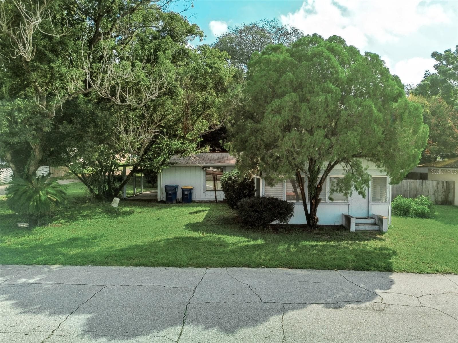 Single Family Residence at 308 S GALENA AVE, MINNEOLA, photo 14 of 17