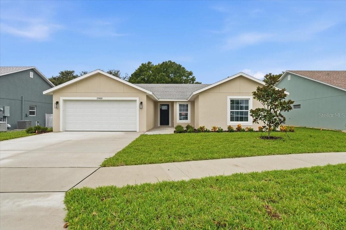 Single Family Residence at 5992 TEAL TRL, LAKELAND, photo 3 of 16