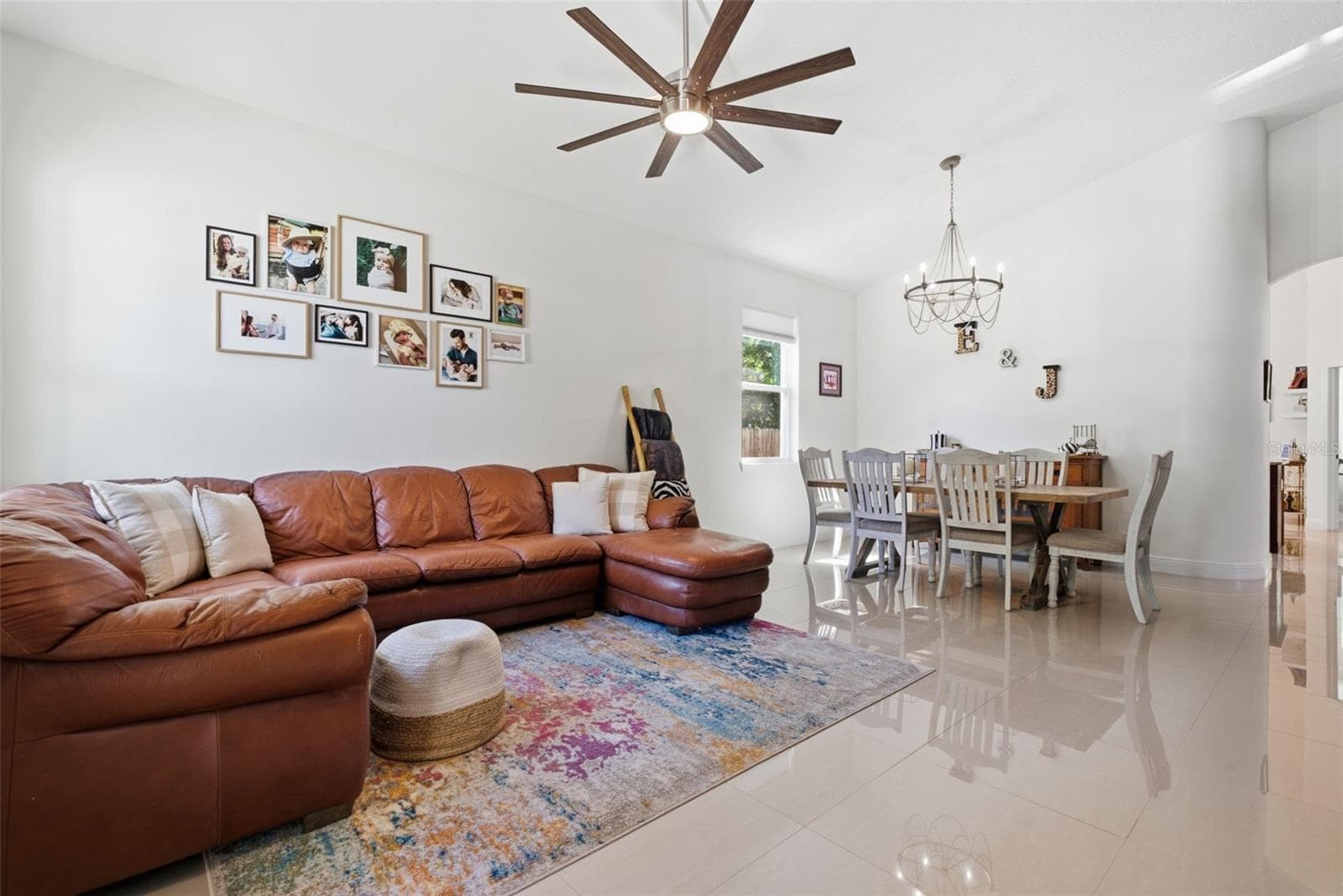 Single Family Residence at 7024 N DAKOTA AVE, TAMPA, photo 11 of 56