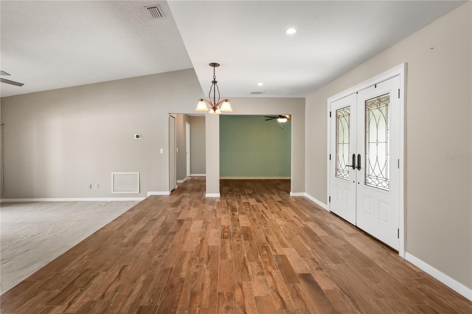 Single Family Residence at 1008 FOREST CIR, WINTER SPRINGS, photo 7 of 37